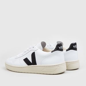LIKE NEW: Veja V-10 Extra-White Black size 9